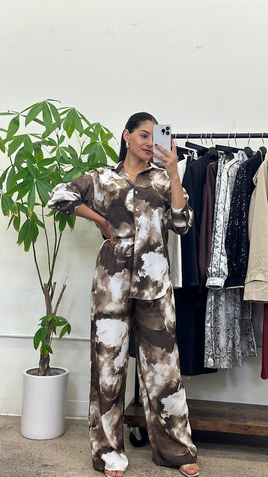 Relaxed Fit Shirt & Pants Set in Earth Tones