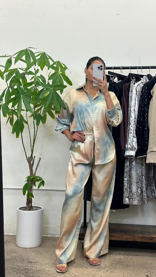 Satin Tie-Dye Lounge Set – Button-Up Shirt & Wide-Leg Pants