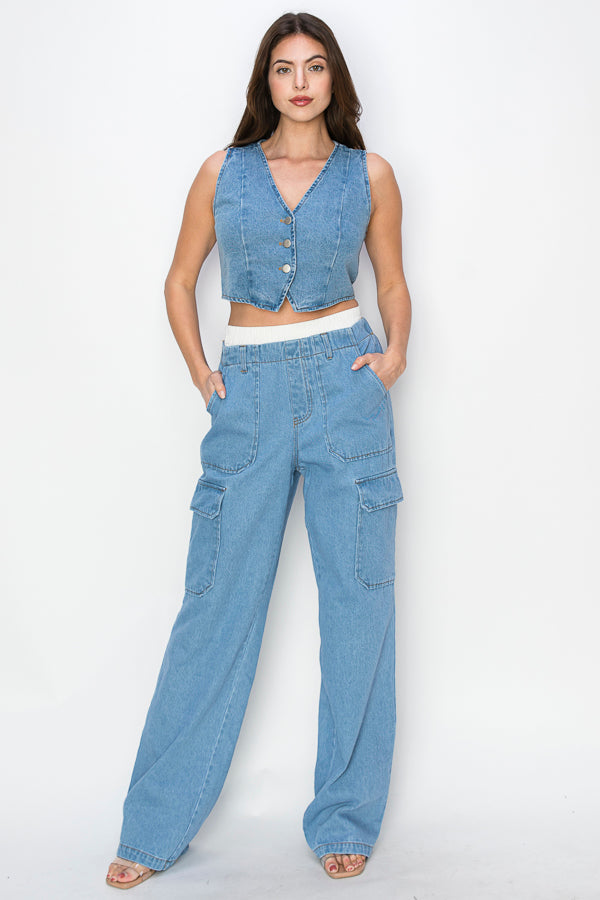 • SKU: V4134P2191-SET• S-M-L (2-2-2)• Hand wash only• This garment is a denim vest crafted from denim fabric, featuring a sleeveless design. It has a button-up front closure with three buttons, allowing for easy fastening. Unlike some vests, it does not include pockets, providing a sleek and minimalist aesthetic. • The denim material lends a casual and rugged vibe to the vest, making it a versatile piece that can be styled in various ways.