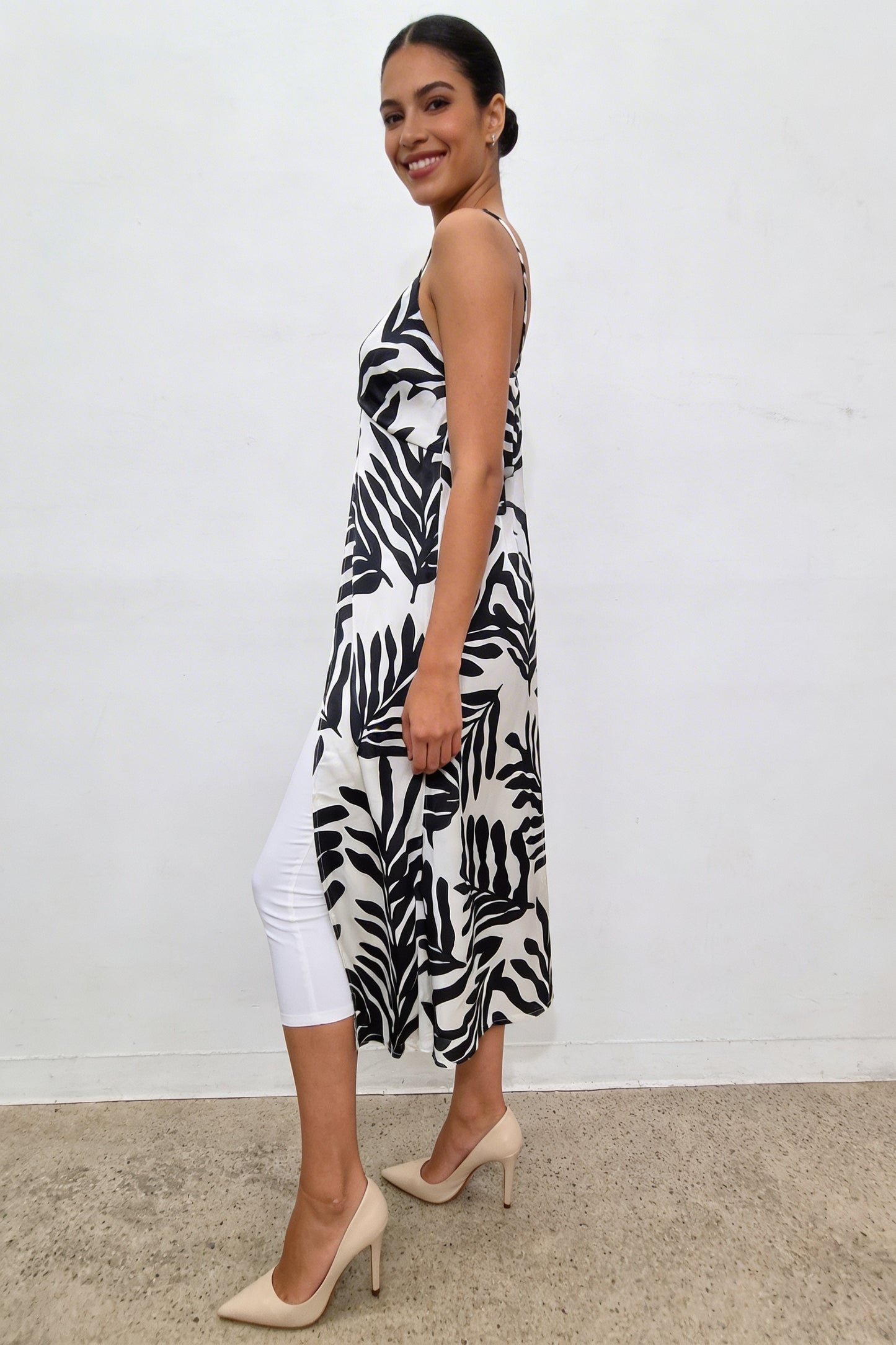 Monochrome Botanical Slit-Front Set