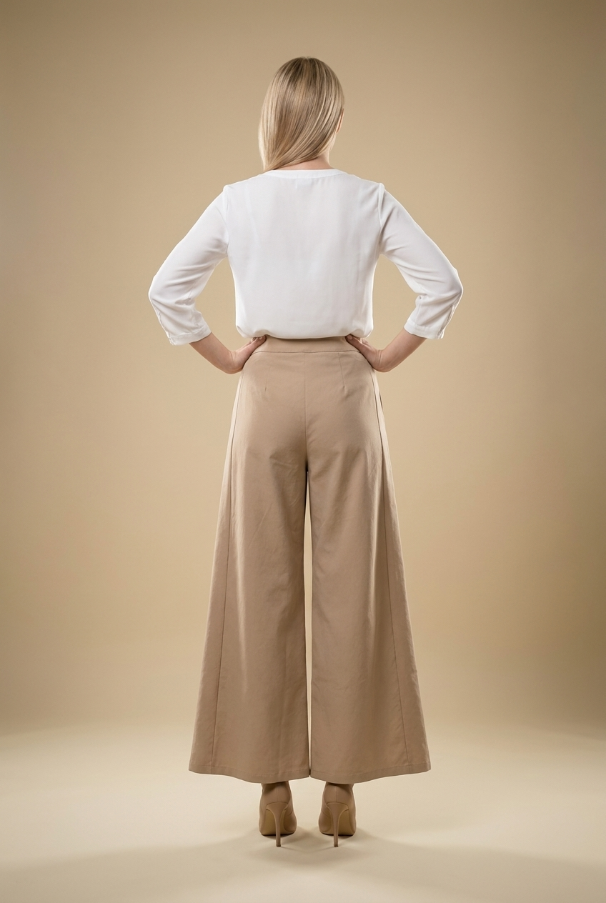 Seamed Wide-Leg Cropped Trousers