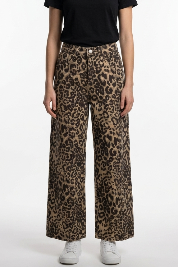 Animal Print Wide-Leg Jeans